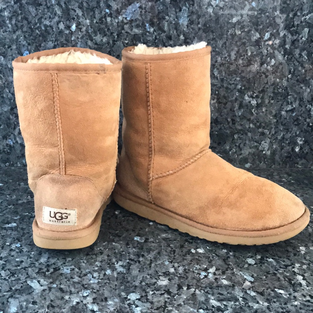 Ugg Chestnut Classic Short Boot